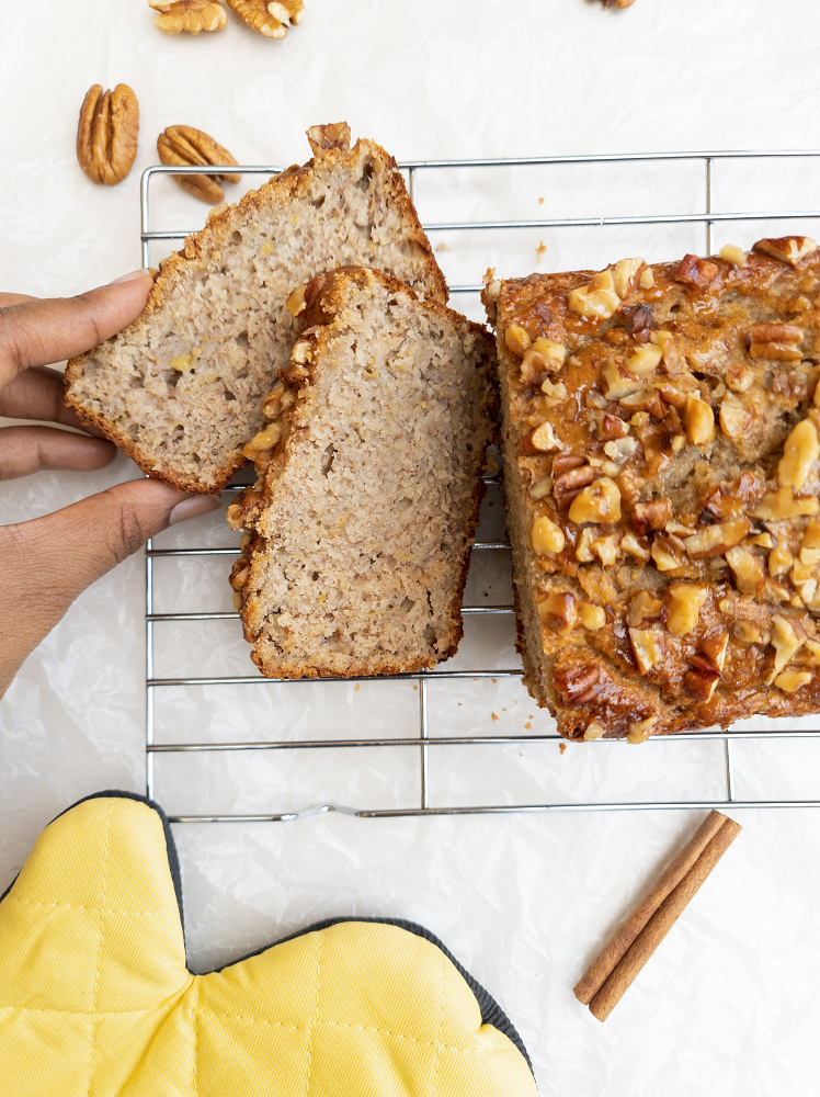 Moist Vegan Banana Bread (with pecans & walnuts) - Lovelee Recipes
